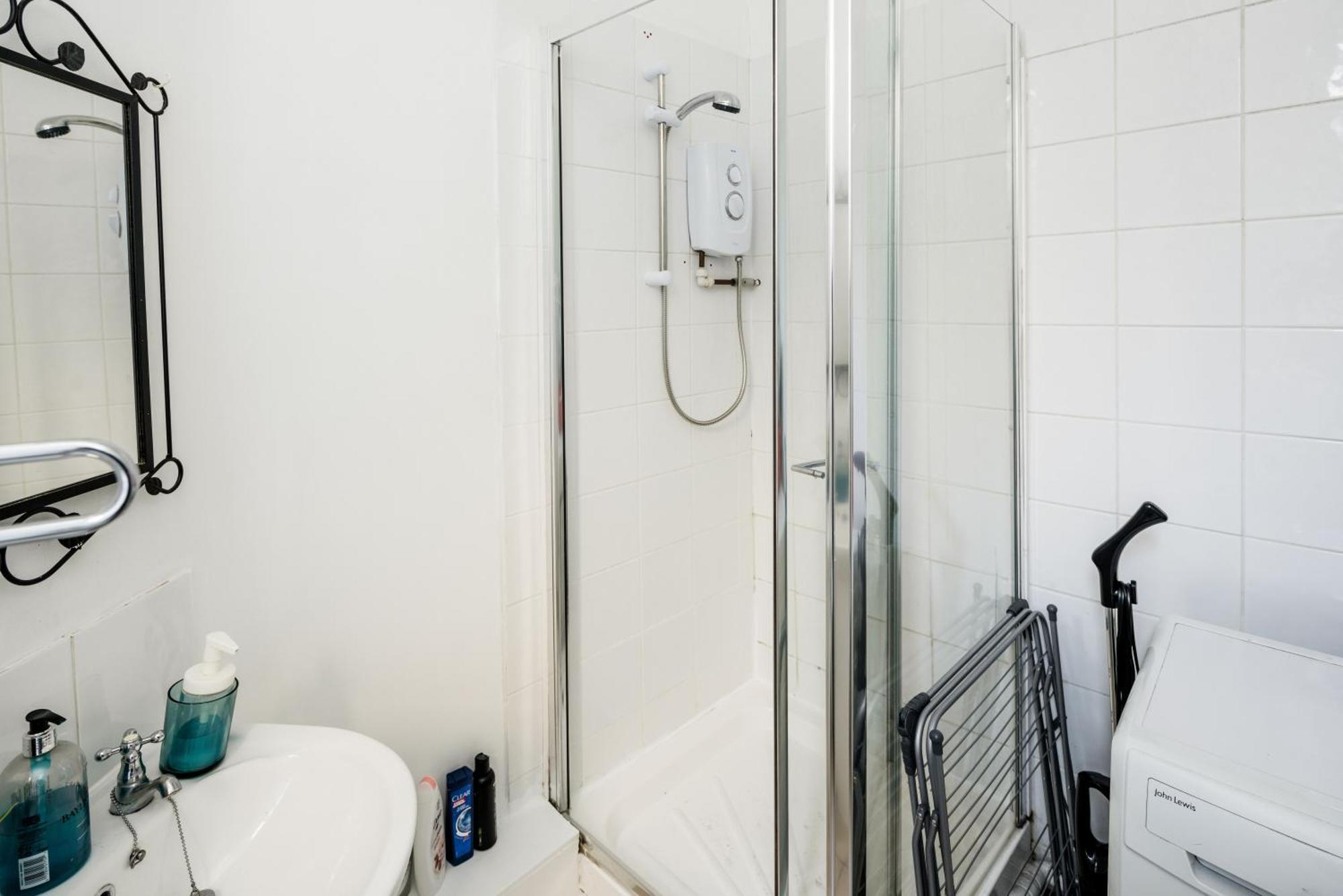 Cosy 1 Bedroom Home In Fitzrovia Лондон Экстерьер фото