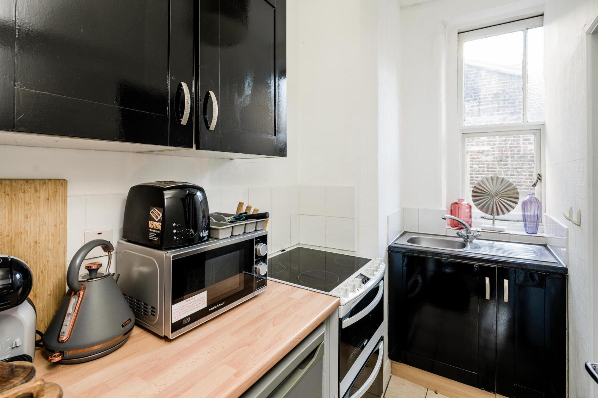 Cosy 1 Bedroom Home In Fitzrovia Лондон Экстерьер фото